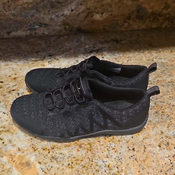 Skechers Summit Sneakers - Picture 4 of 10